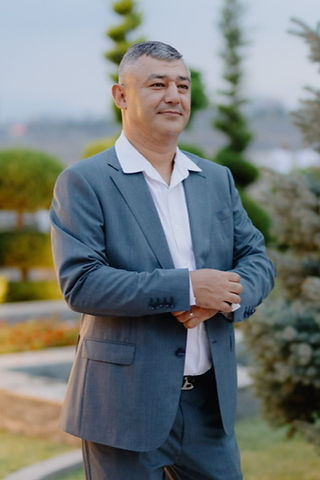 Creative founder of Balayan & Co, designer specializing in luxury handcrafted creations.